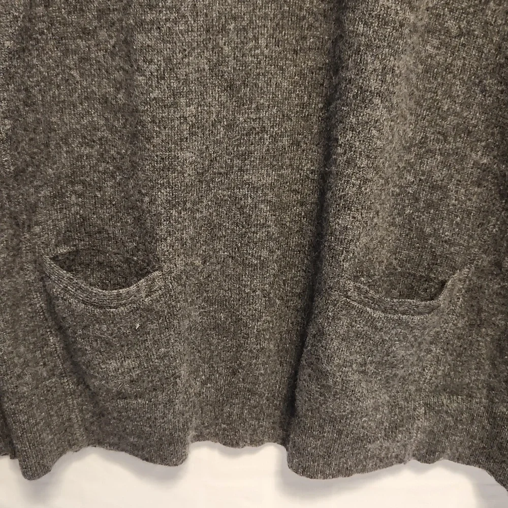 Aqua Heather Gray Cashmere Snap Back Pullover Sweater sz S Very Oversized